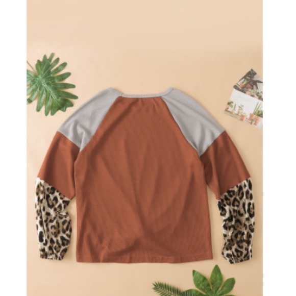 Fall blouse • - Picture 7 of 7